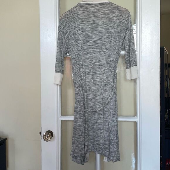 KB Kindred bravely grey white soft comfortable house robe small/medium - Picture 11 of 14